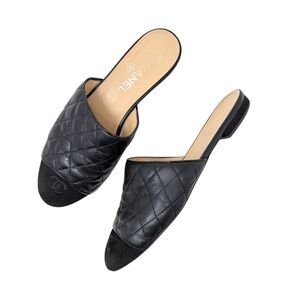 Chanel CC Logo Flat Mule Quilted Leather Cap Toe Slip-On Black 38 | 7.5 | 7